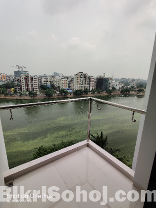 3800 Sq.feet Flat for rent office @ Gulshan-1 Lakeside